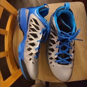 Jordan Cp3 vi metallic silver/ black signal/ blue glow